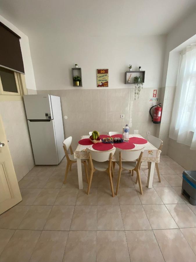 Pedro Surf Shelter Appartement Lissabon Buitenkant foto